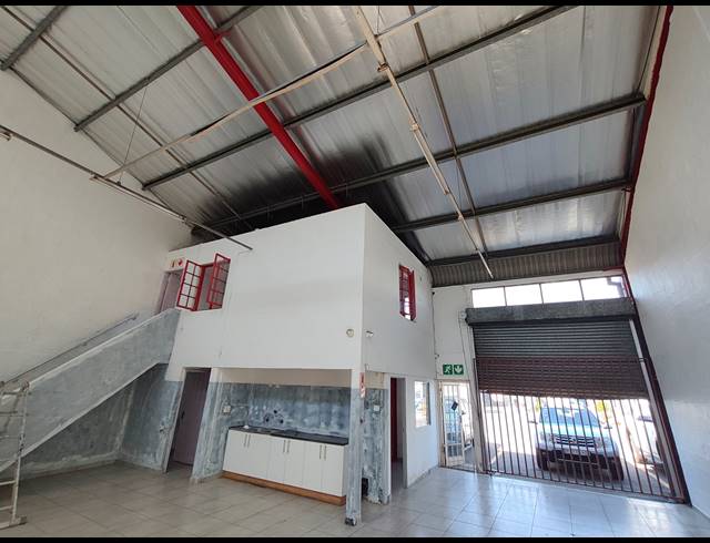 208M² MINI FACTORY TO LET IN SPRINGFIELD PARK